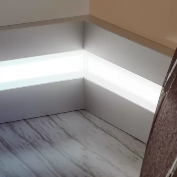 LED grīdlīstes Metal Line 89